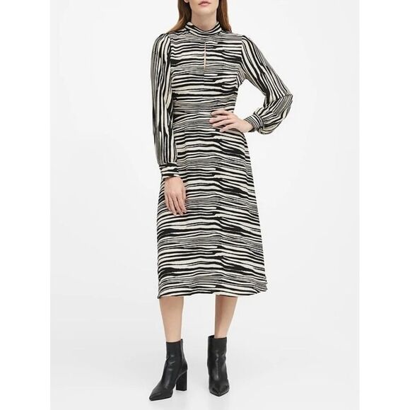 Banana Republic Mock-Neck Midi-Dress in Zebra Print, NWT, Size 2Petite - Picture 1 of 16